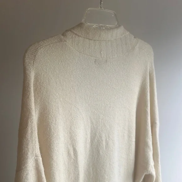 AFRM cream long cardigan - Picture 4 of 15